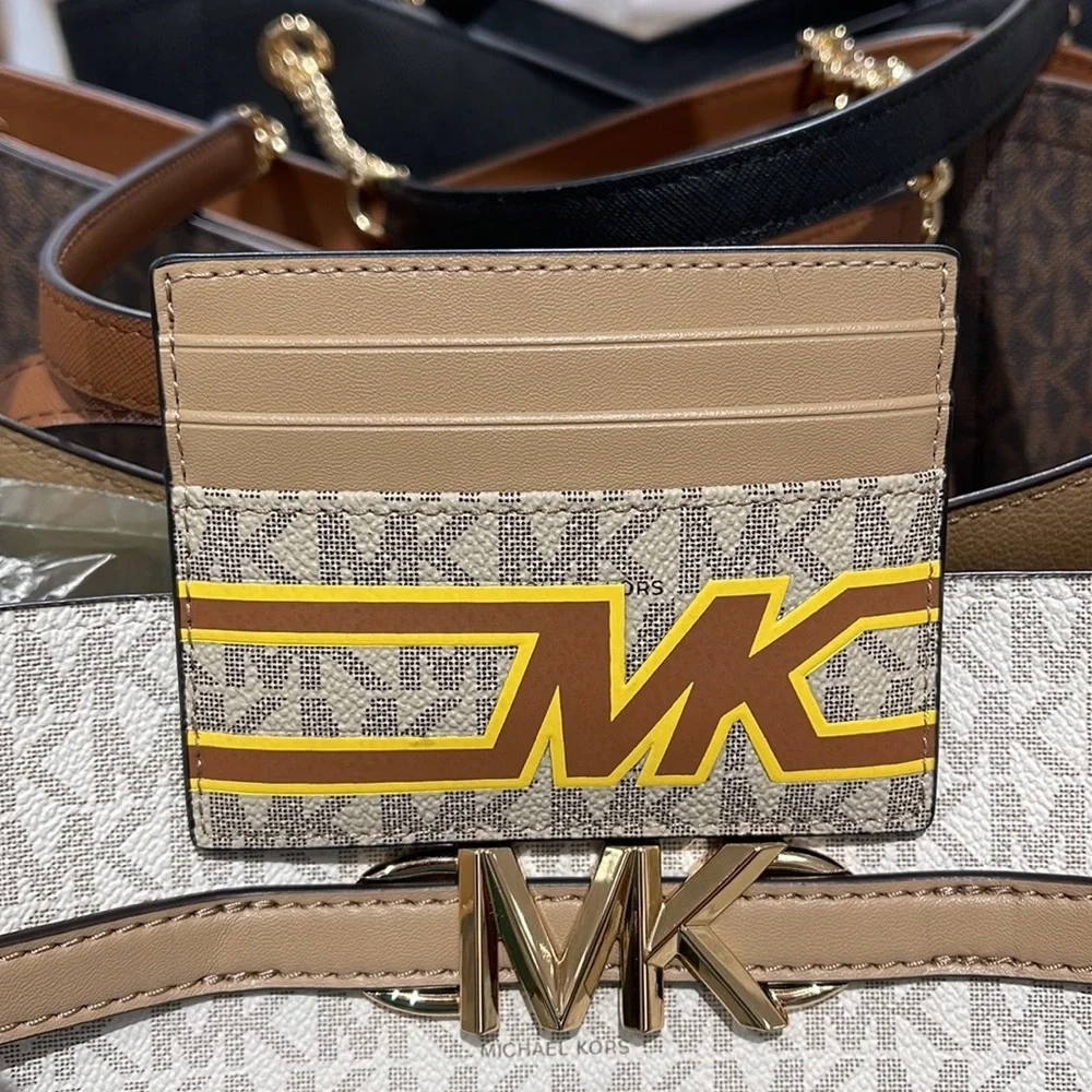 MICHAEL KORS MENS Cooper Graphic Logo Tall Card Case 36S3LCOD2B Yellow NWT